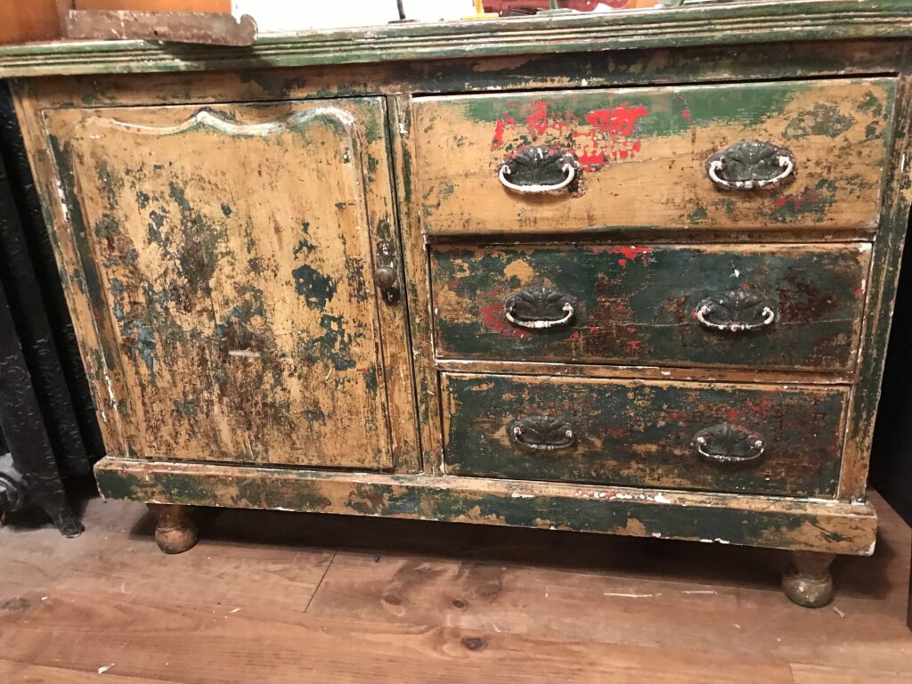 meubles - Commode anglaise vintage