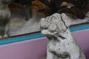 Jardin - Statue de chien