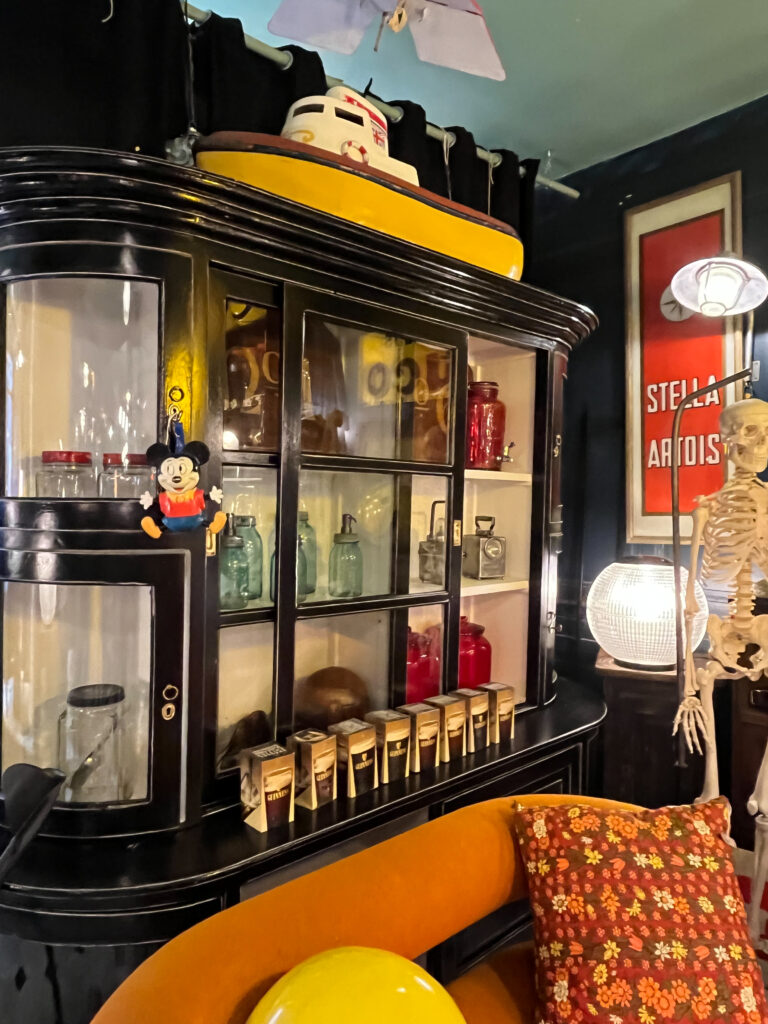 Meubles - Vitrine avec console