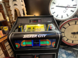 Objets déco - Juke-Box vintage